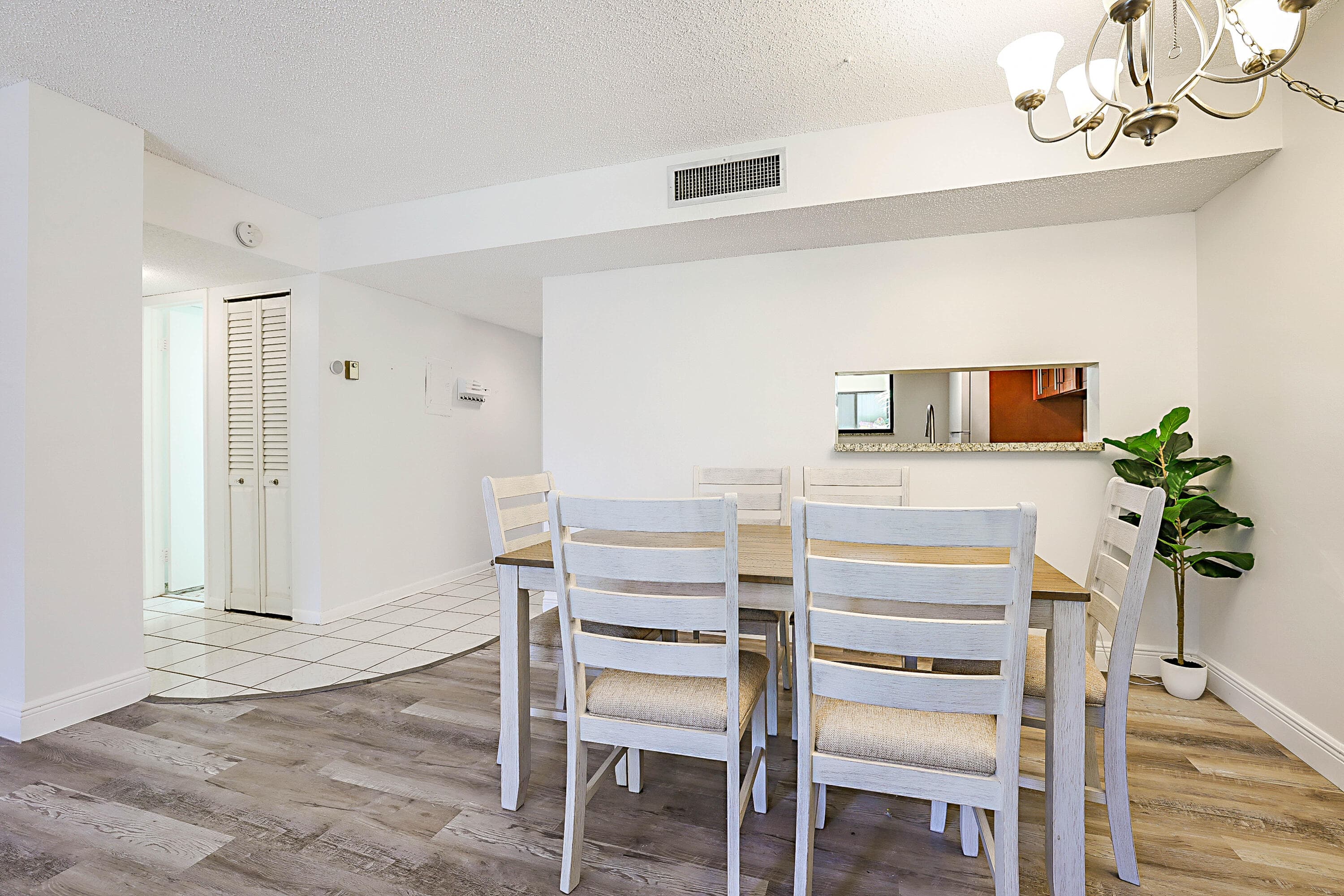 5160 Las Verdes Circle 117, Delray Beach, FL 33484 — photo 7 of 29