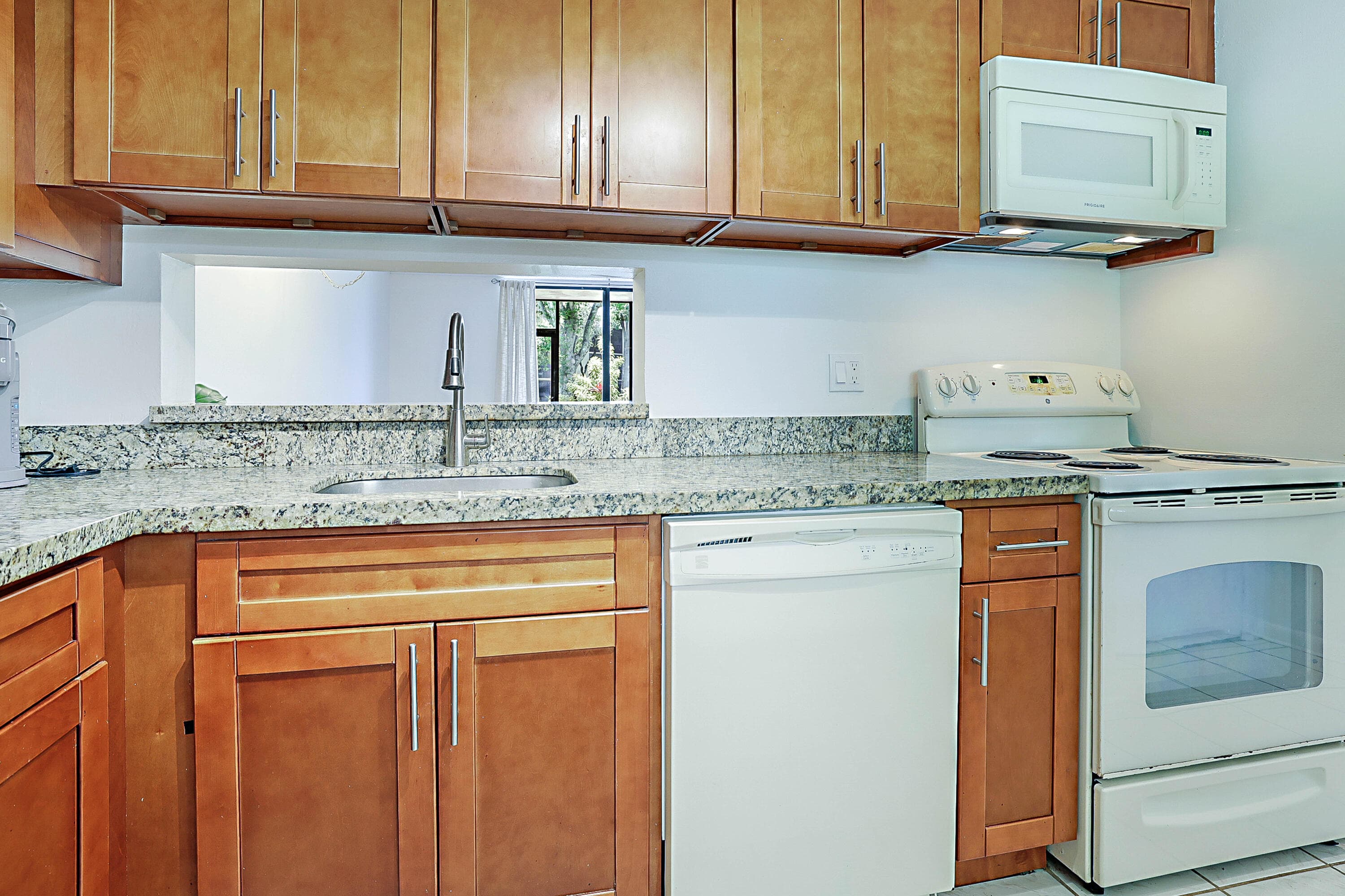 5160 Las Verdes Circle 117, Delray Beach, FL 33484 — photo 9 of 29