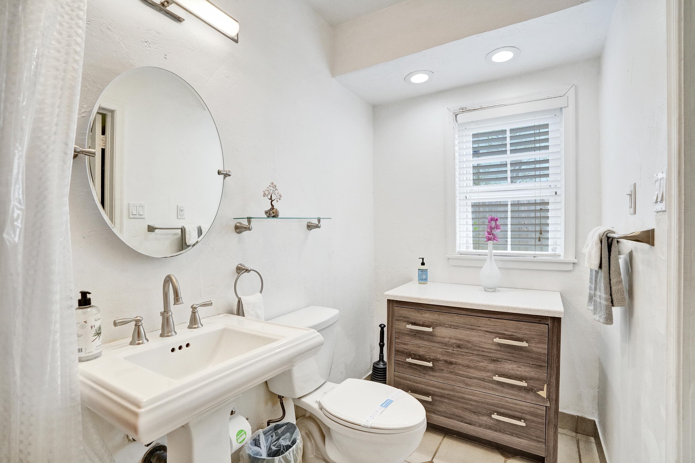 530 NE 11th Avenue, Fort Lauderdale, FL 33301 — photo 3 of 58
