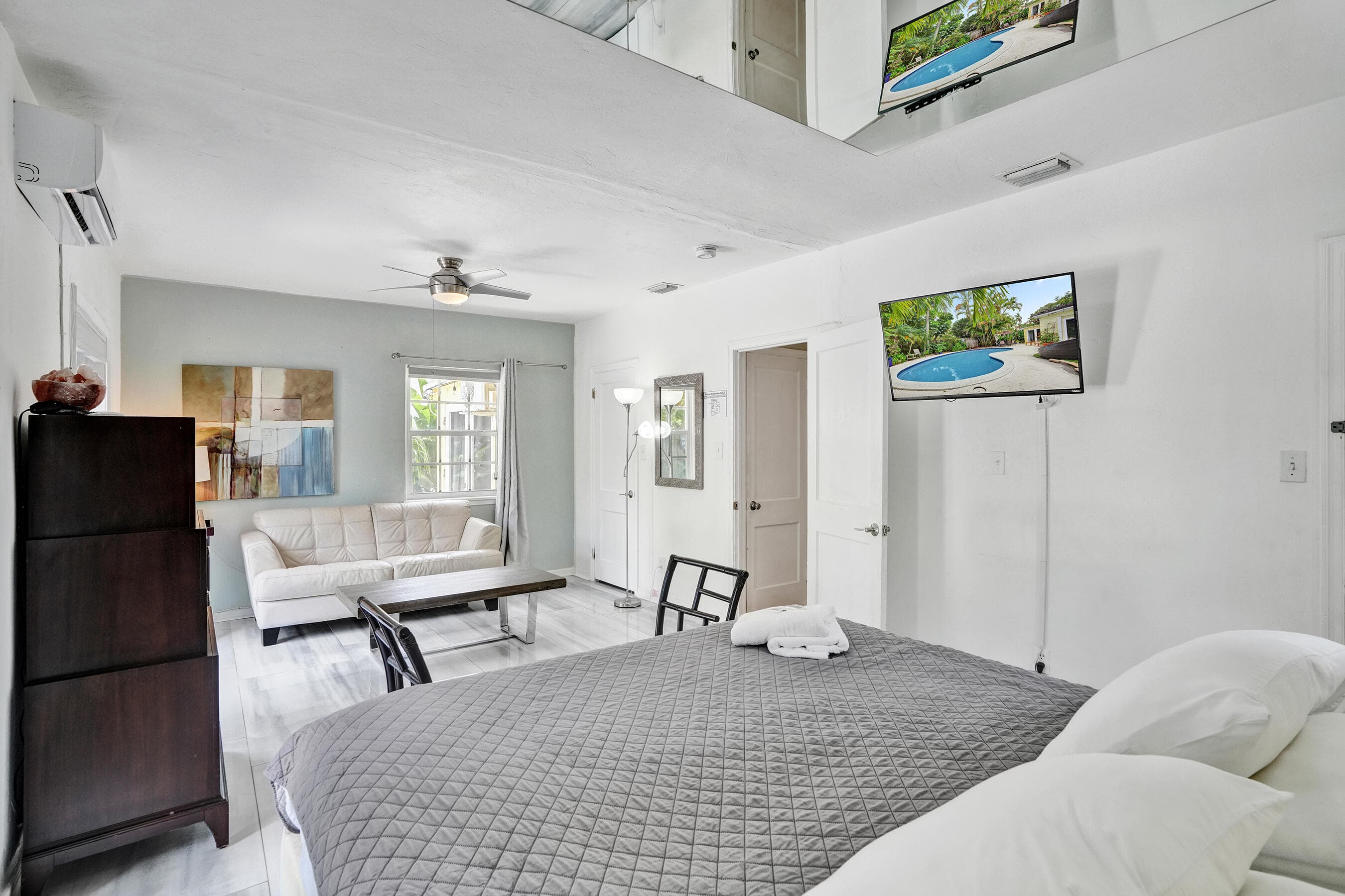 530 NE 11th Avenue, Fort Lauderdale, FL 33301 — photo 7 of 58