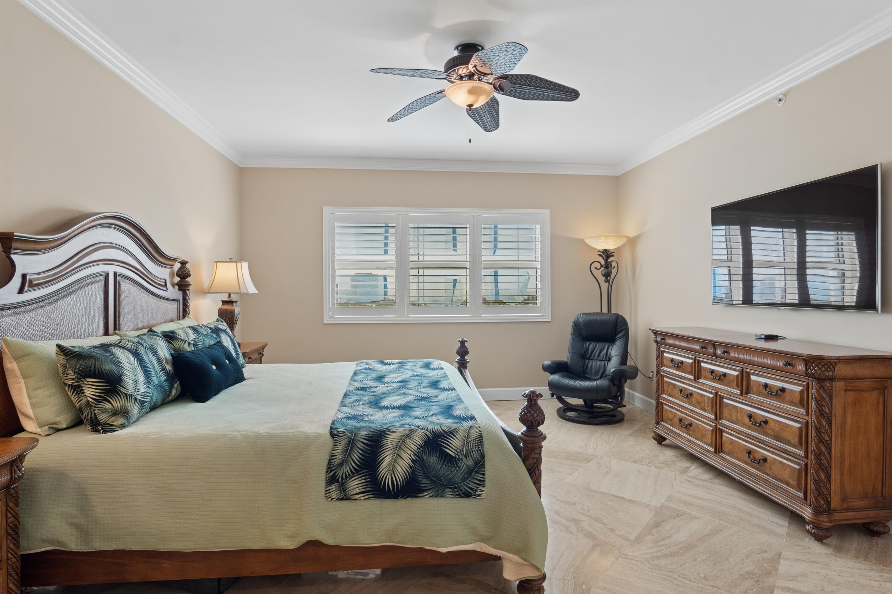 2640 Lake Shore Drive 1811, Riviera Beach, FL 33404 — photo 27 of 57