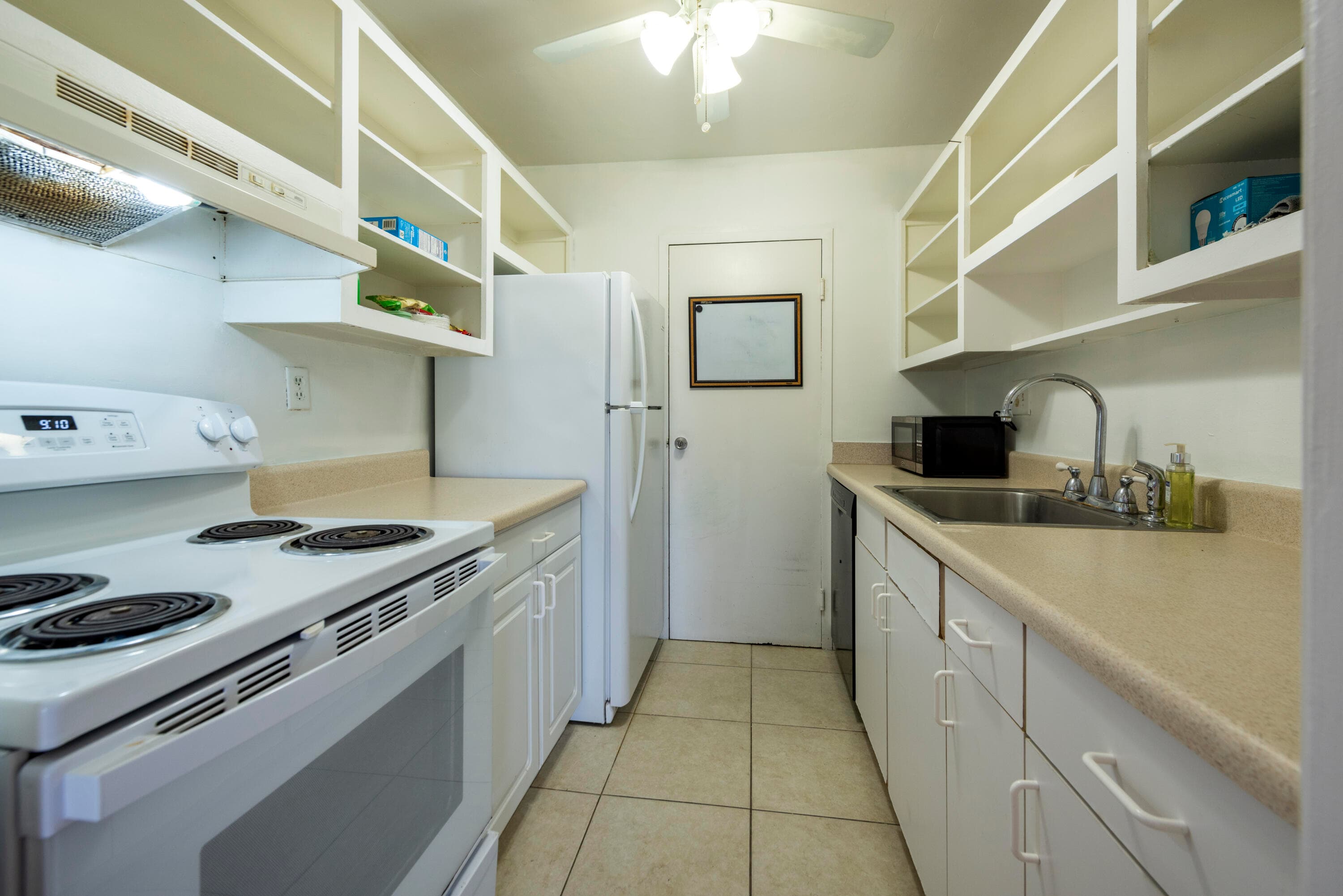 900 NE 18th Avenue 409, Fort Lauderdale, FL 33304 — photo 8 of 22