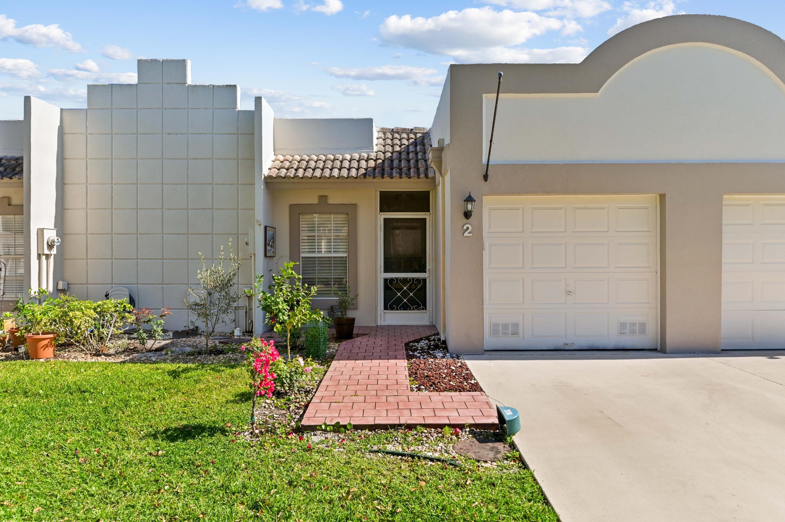 9244 Flynn Circle 2, Boca Raton, FL 33496 — photo 2 of 40