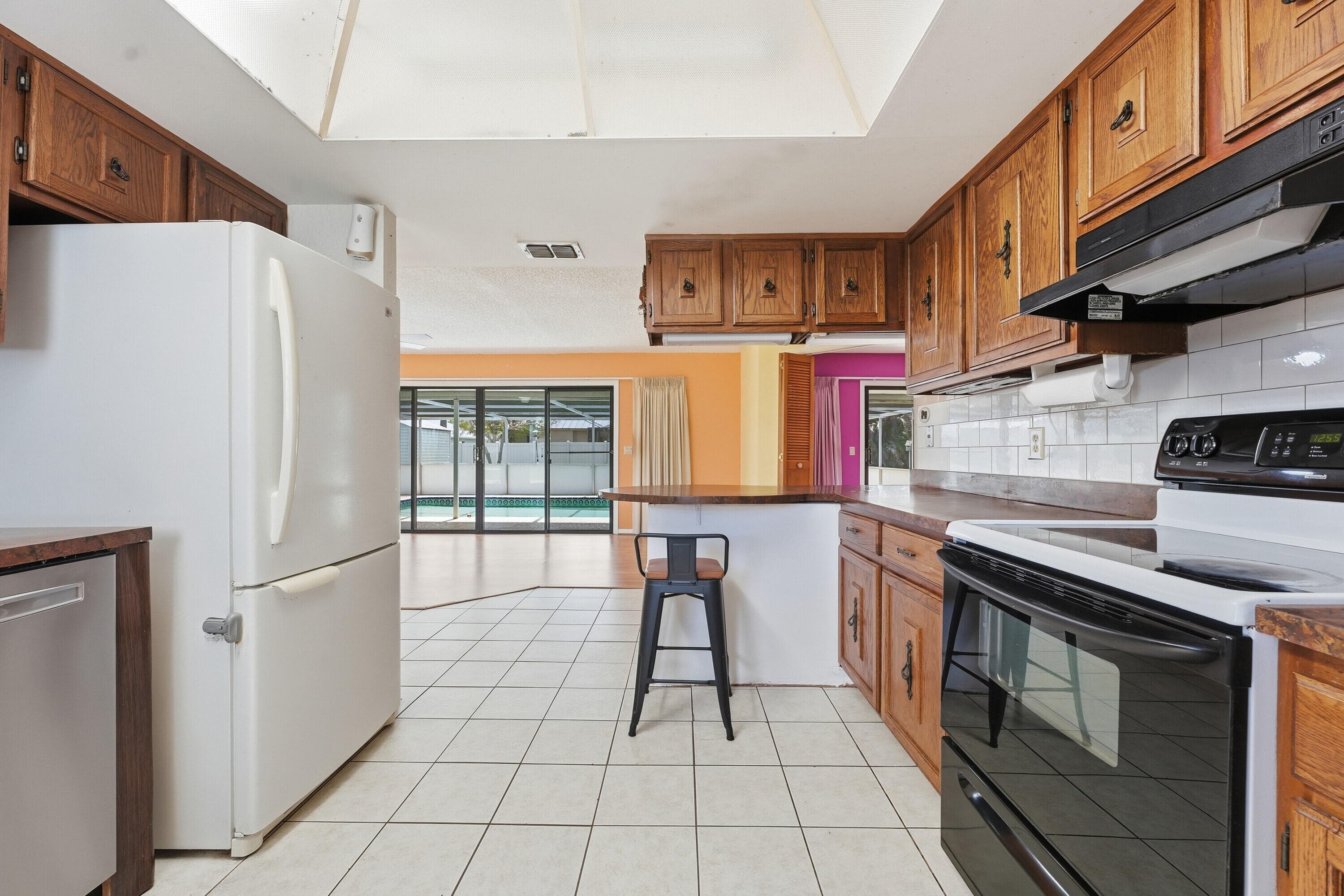 814 SE Celtic Avenue, Port St. Lucie, FL 34983 — photo 11 of 44