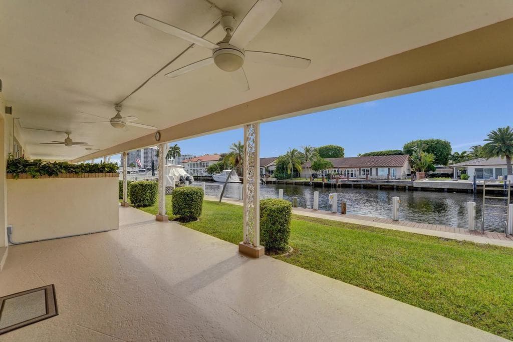 2866 NE 30th Street 9, Fort Lauderdale, FL 33306 — photo 2 of 60