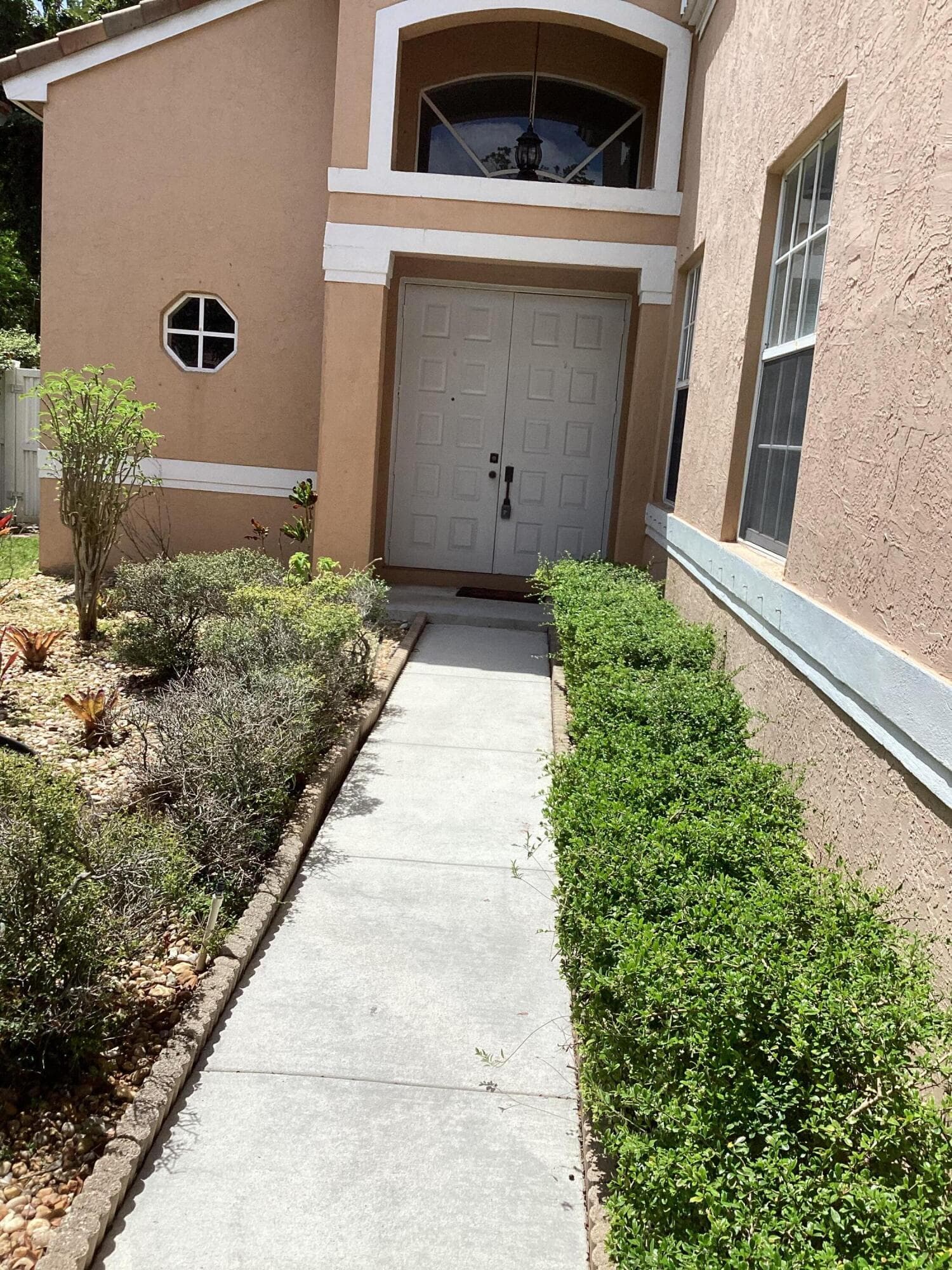 19440 SW 2nd Street, Pembroke Pines, FL 33029 — photo 1 of 7