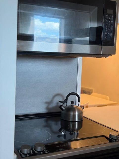 Condominium in Lake Worth — photo 8 of 30