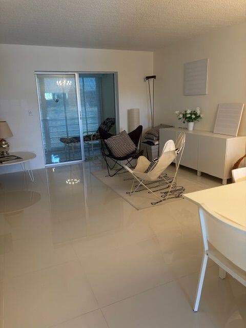 Condominium in Lake Worth — photo 2 of 30