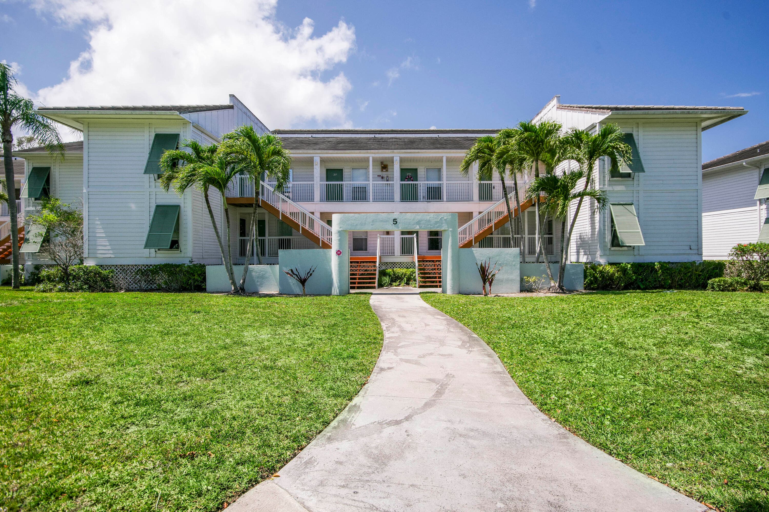 170 Cypress Point Drive, Palm Beach Gardens, FL 33418 — photo 2 of 20