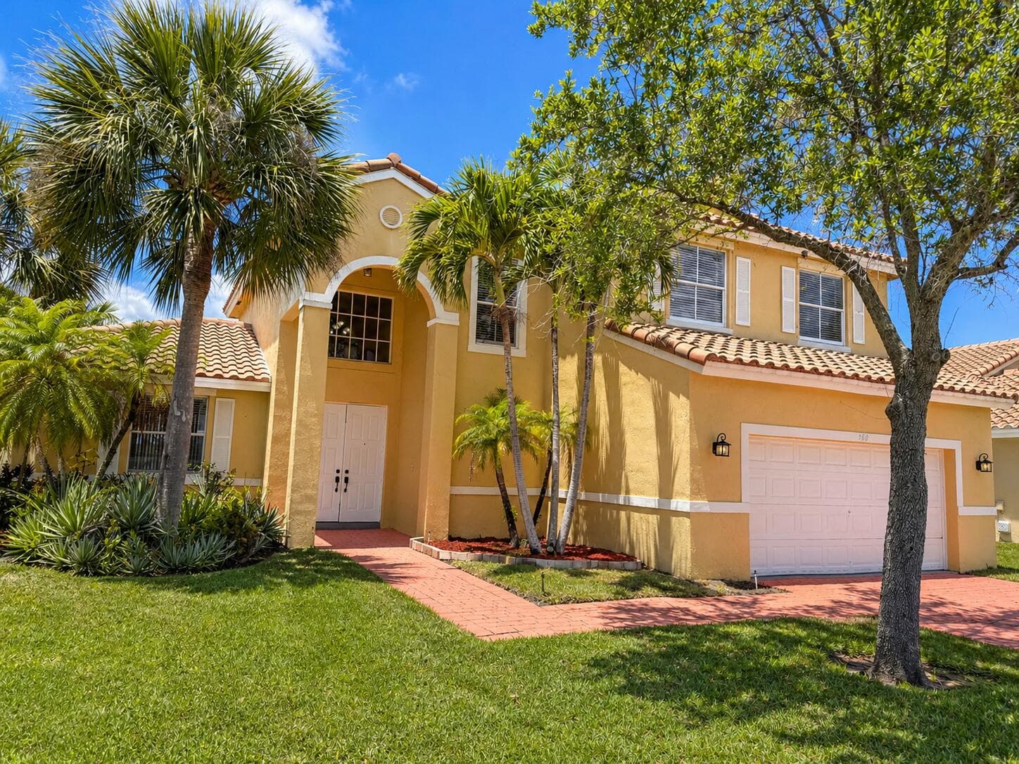740 SW 191st Avenue, Pembroke Pines, FL 33029 — photo 8 of 28