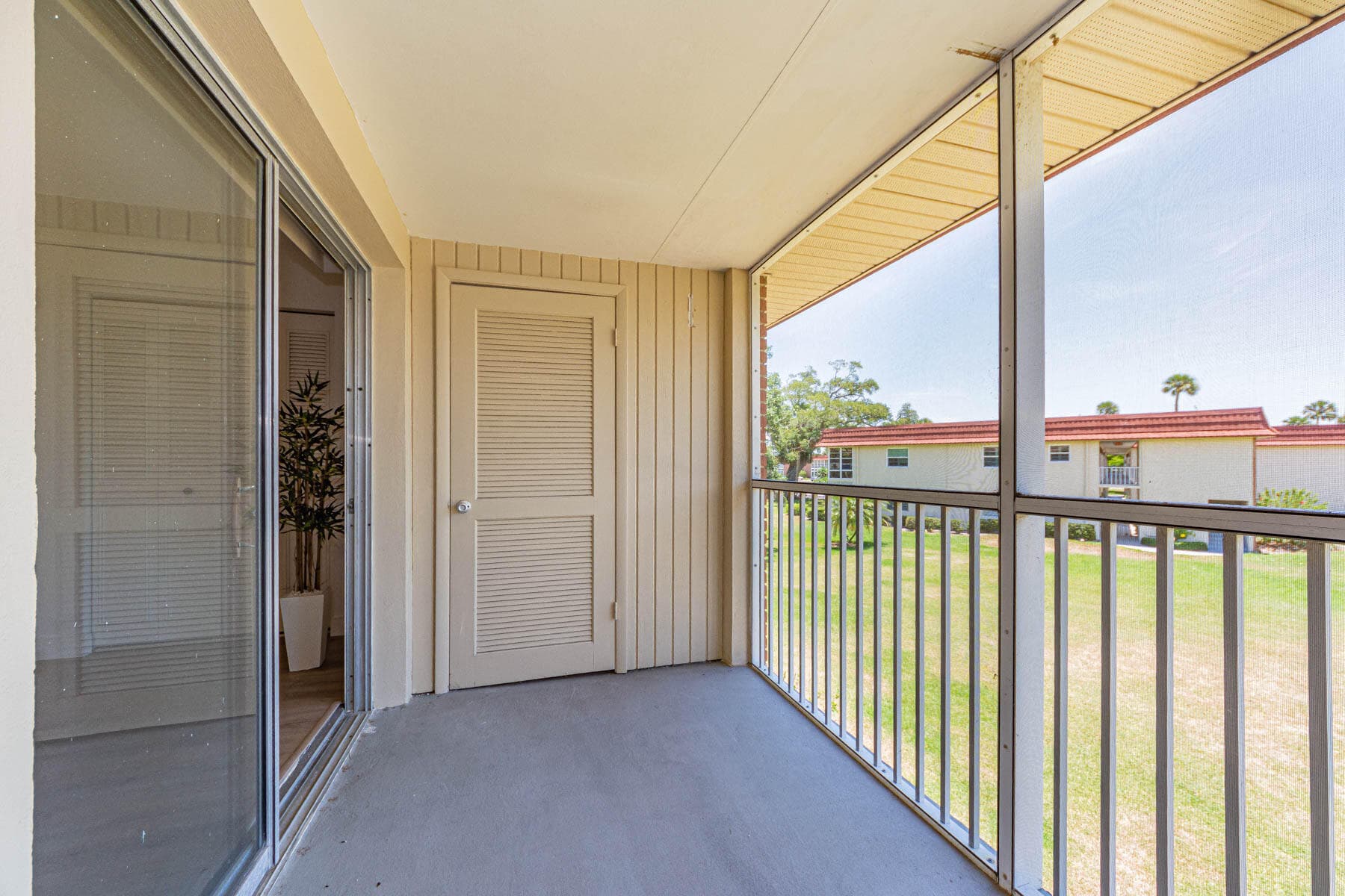 60 Woodland Drive 204, Vero Beach, FL 32962 — photo 11 of 26