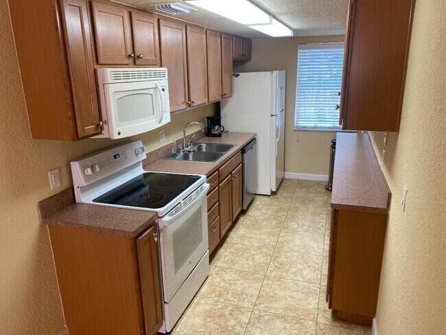 135 NW 5th Avenue 3, Delray Beach, FL 33444 — photo 11 of 20