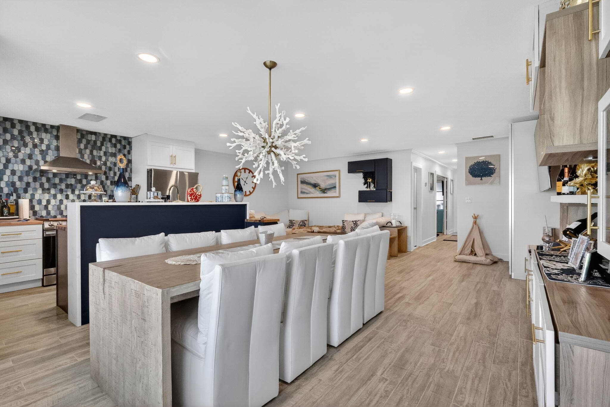 212 High Point Ter W C, Delray Beach, FL 33445 — photo 2 of 34