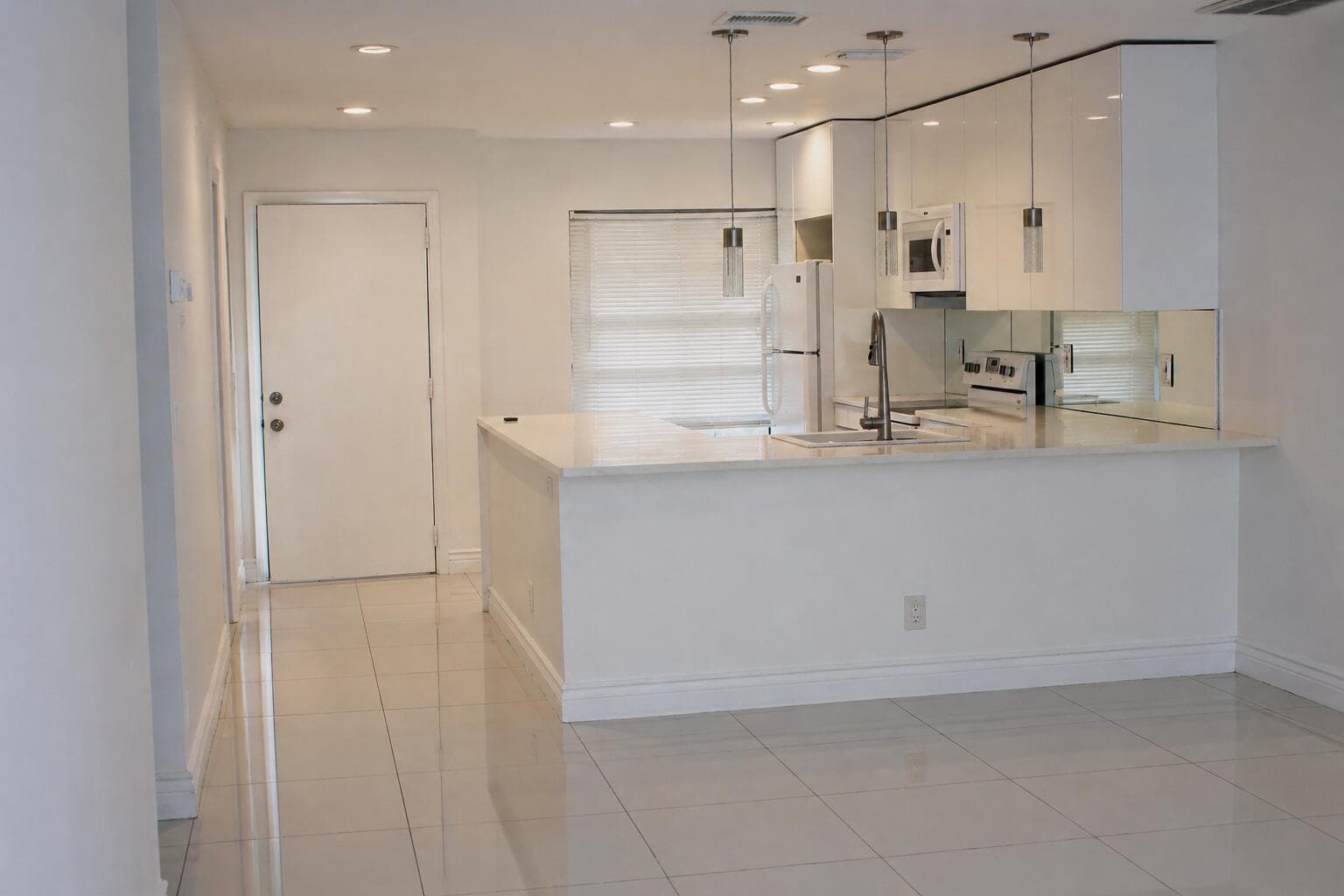 8861 Bella Vista Drive, Boca Raton, FL 33433 — photo 8 of 16