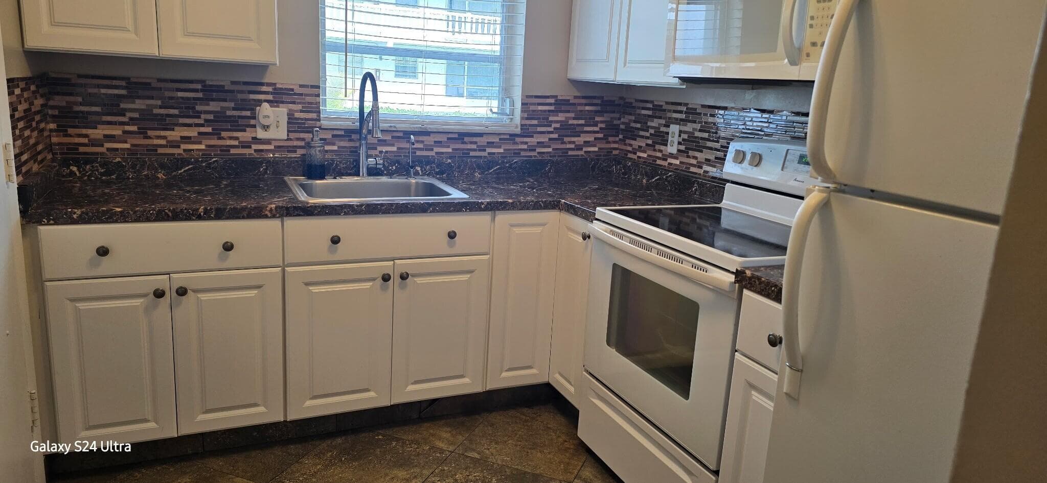 1621 NW 46th Avenue 101, Lauderhill, FL 33313 — photo 1 of 19