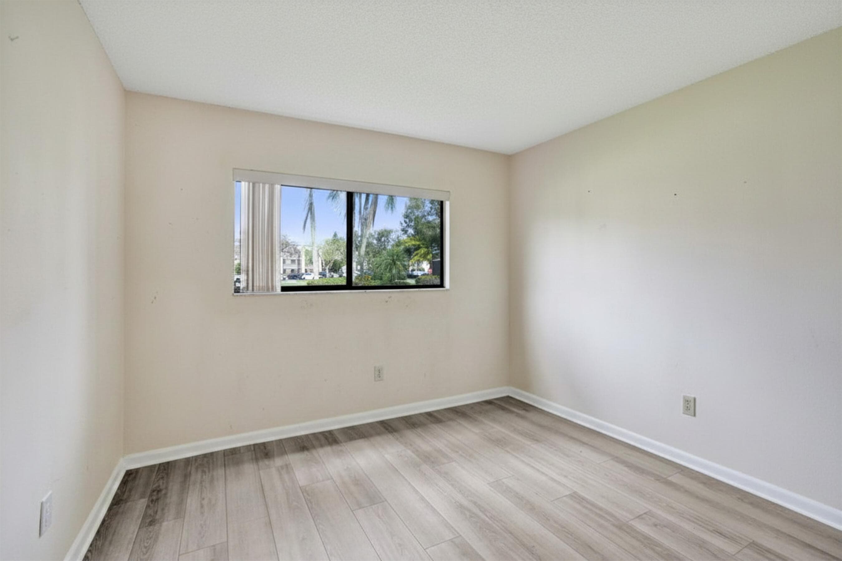 9758 N Belfort Circle 110, Tamarac, FL 33321 — photo 16 of 30