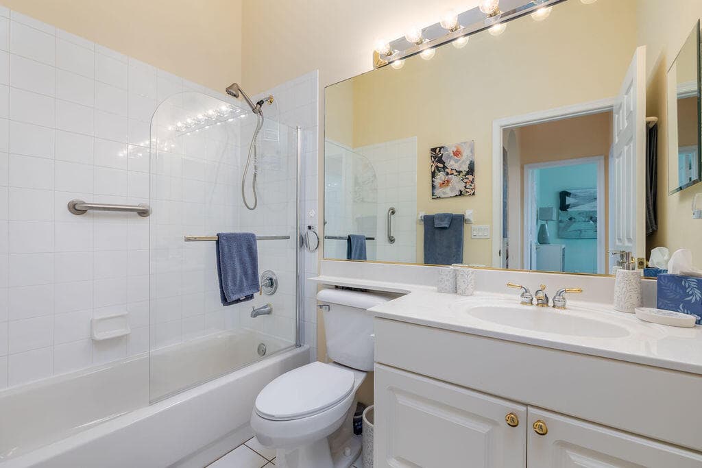585 NW Lambrusco Drive, Port St. Lucie, FL 34986 — photo 12 of 30