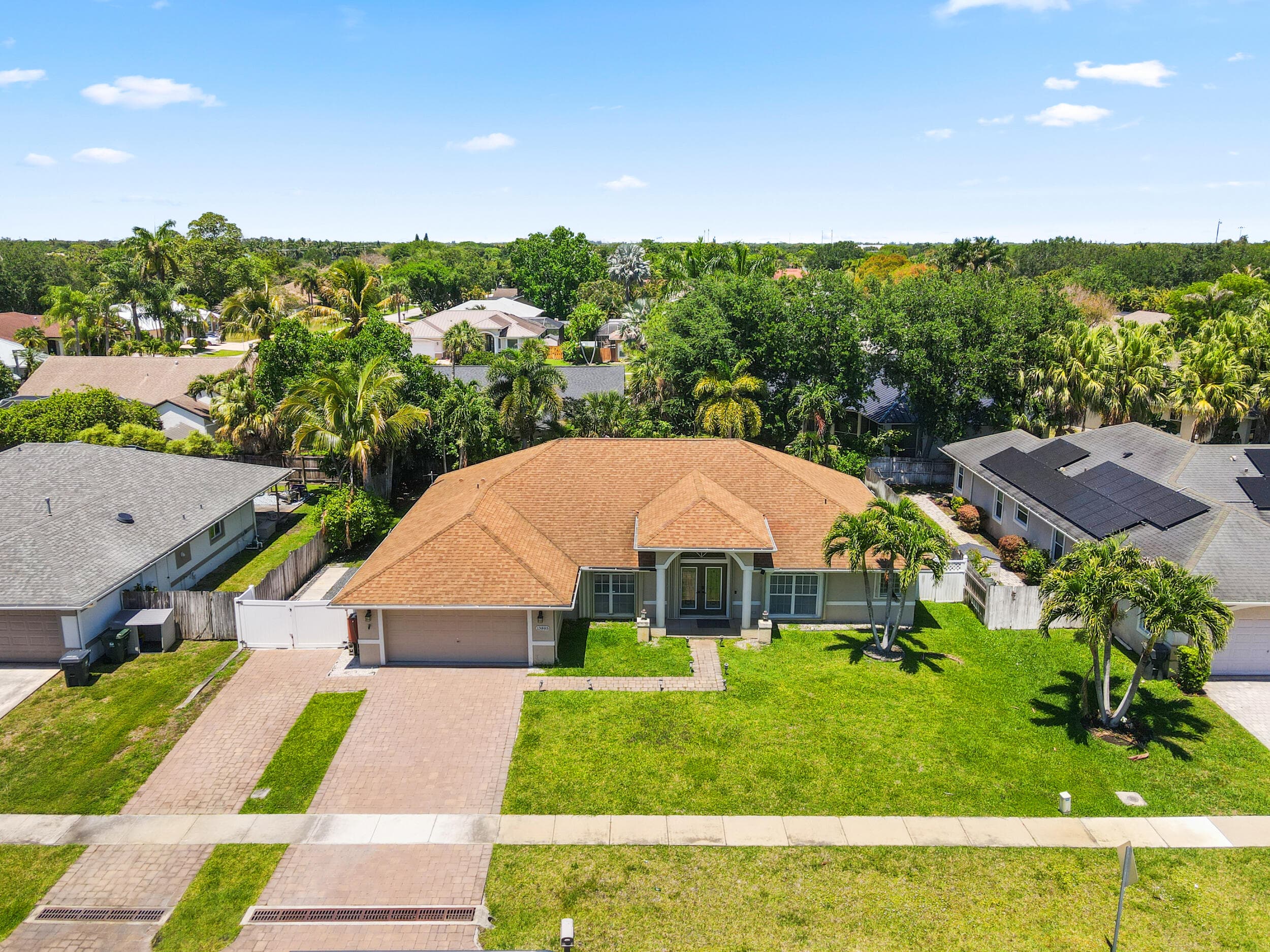 13885 Sheffield Street, Wellington, FL 33414 — photo 1 of 33