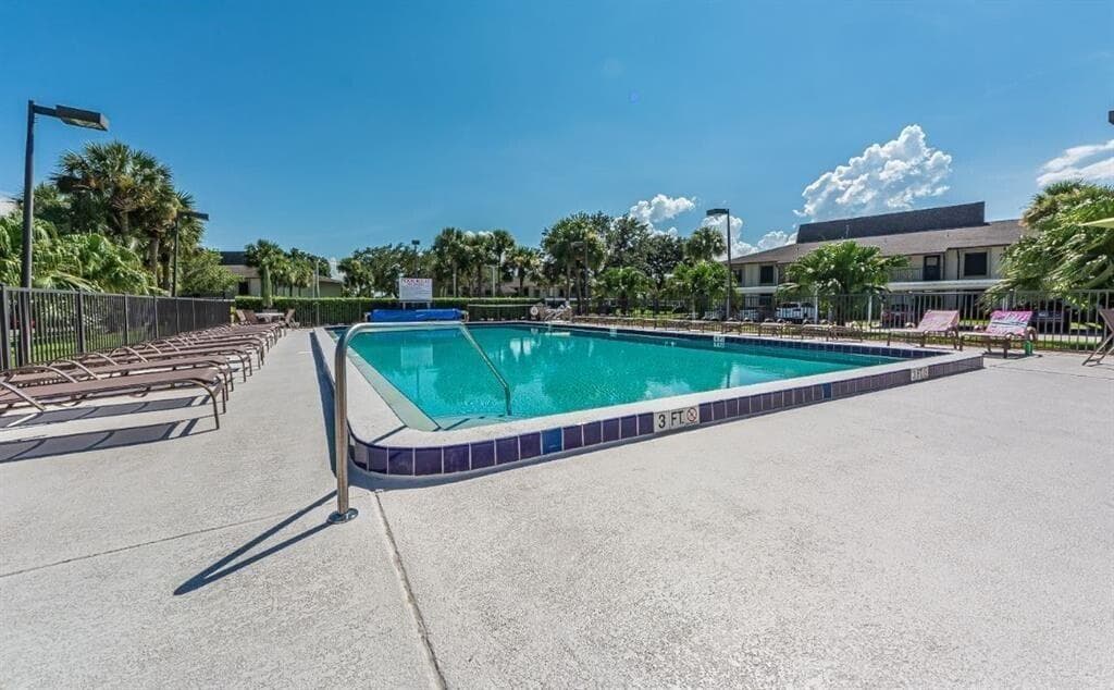 32 Plantation Drive 103, Vero Beach, FL 32966 — photo 25 of 30