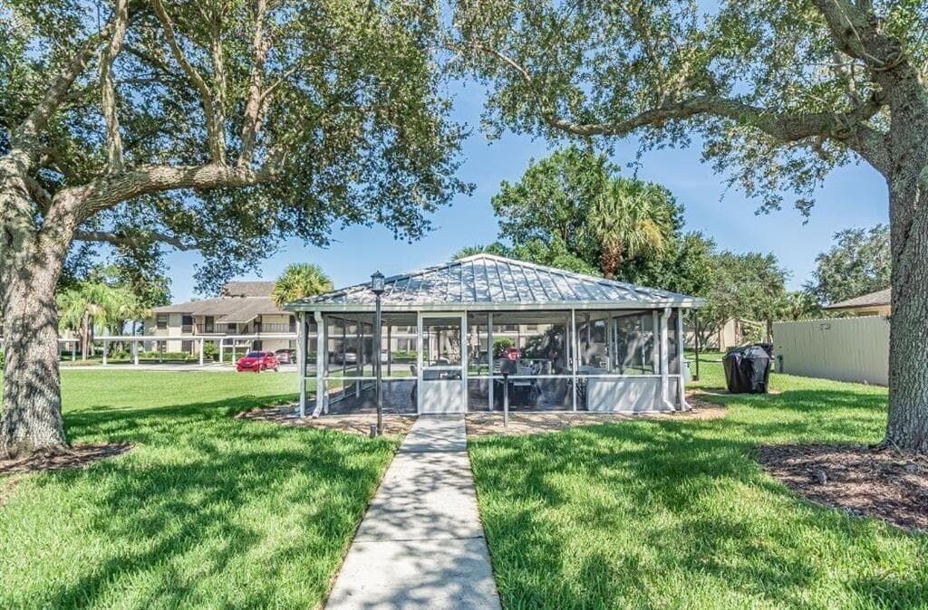 32 Plantation Drive 103, Vero Beach, FL 32966 — photo 26 of 30