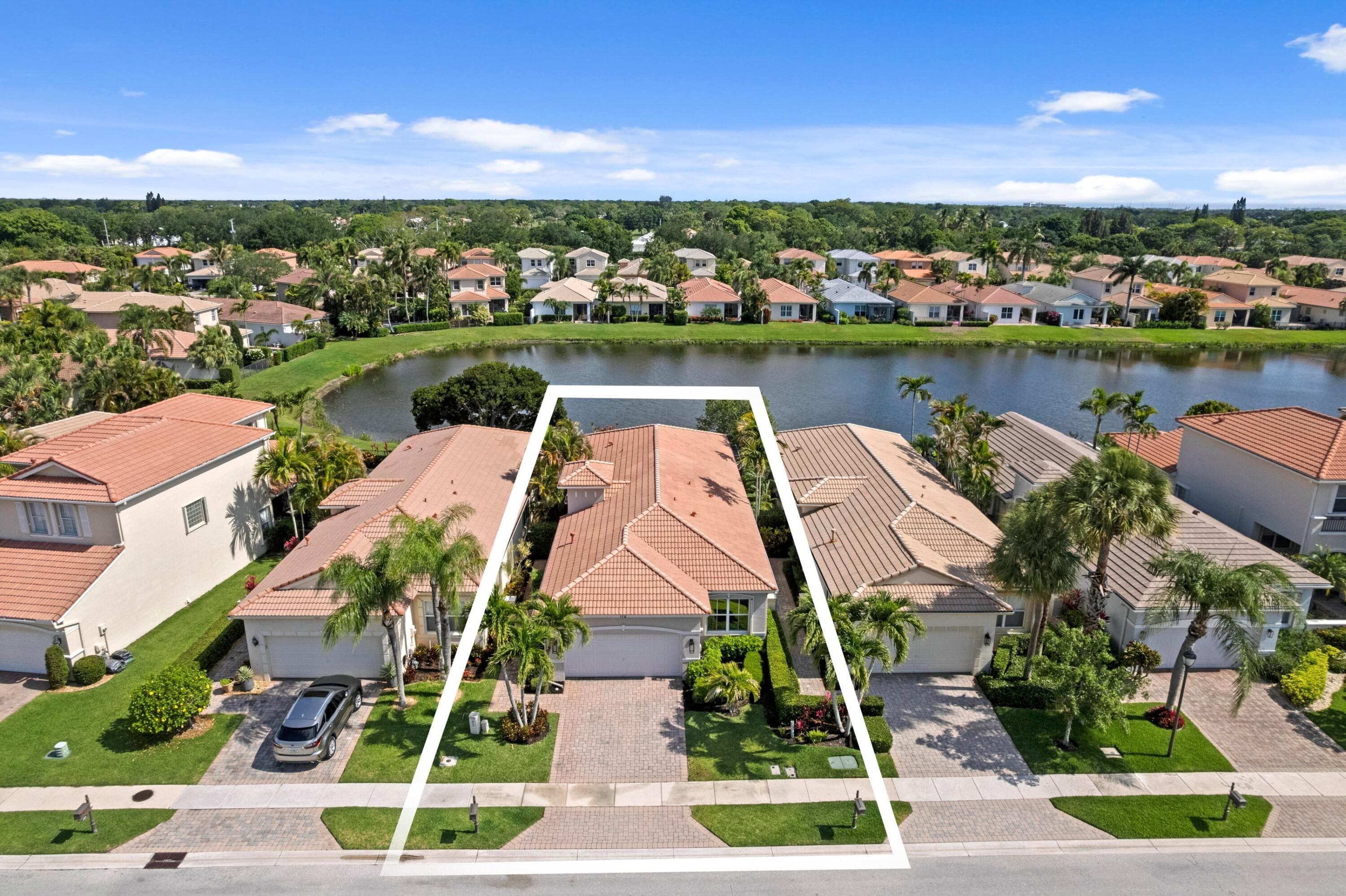 112 Isle Verde Way, Palm Beach Gardens, FL 33418 — photo 2 of 42