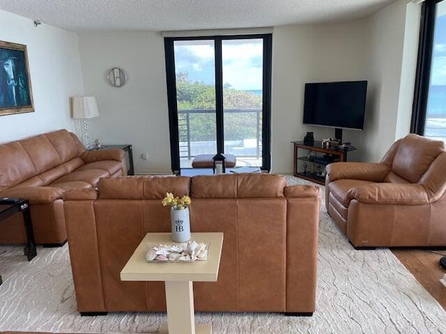 250 S Ocean Boulevard 3h, Boca Raton, FL 33432 — photo 15 of 46
