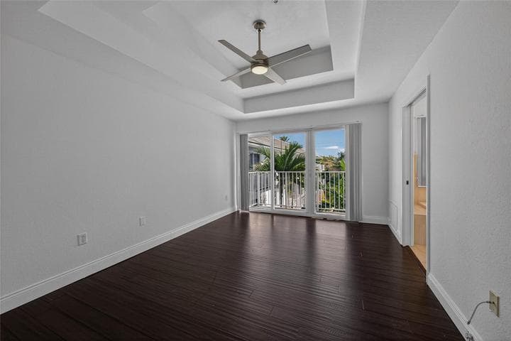 2725 NE 8th Avenue 109, Wilton Manors, FL 33334 — photo 16 of 32