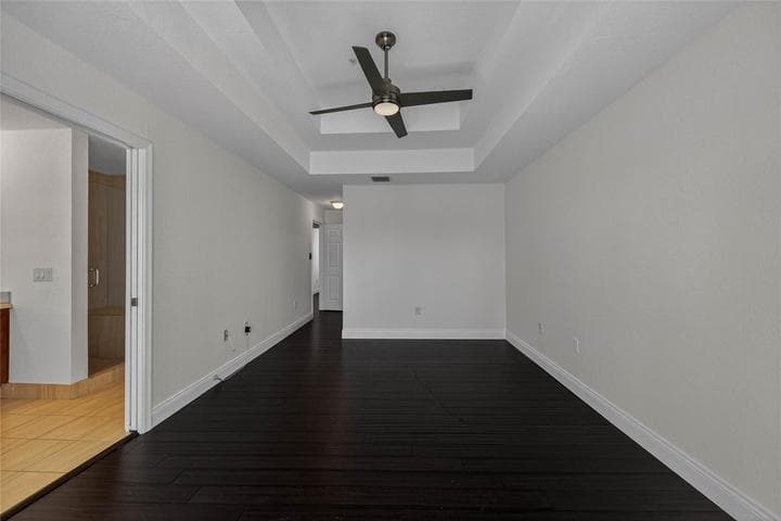2725 NE 8th Avenue 109, Wilton Manors, FL 33334 — photo 18 of 32