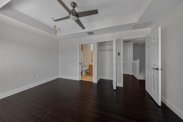 2725 NE 8th Avenue 109, Wilton Manors, FL 33334 — photo 23 of 32
