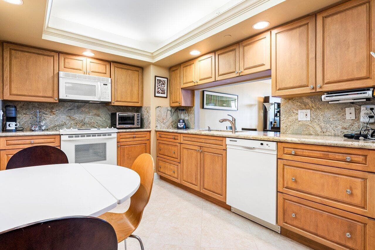 4740 S Ocean Boulevard 1515, Boca Raton, FL 33487 — photo 10 of 56