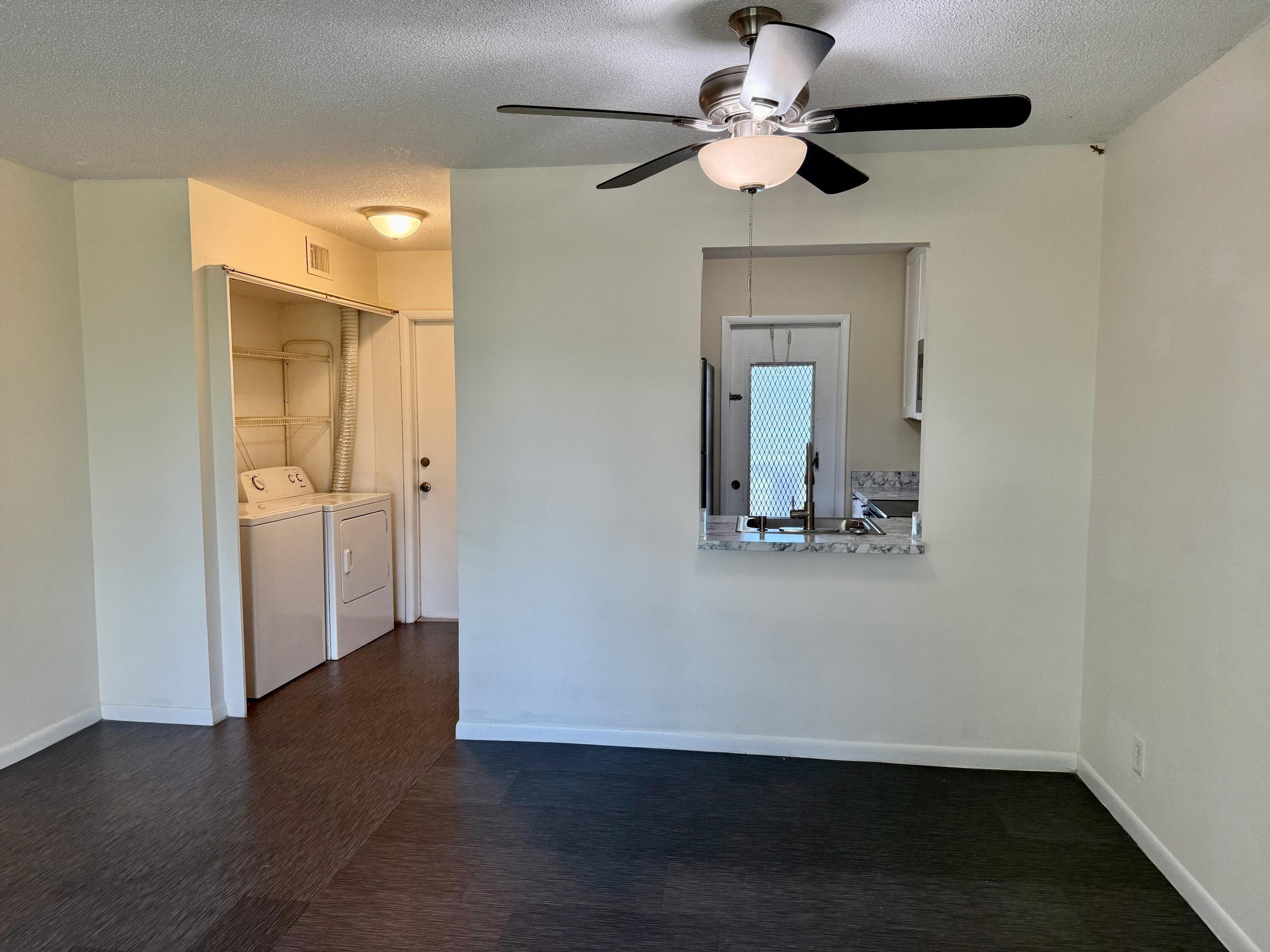 560 SE 2nd Avenue, Deerfield Beach, FL 33441 — photo 3 of 23