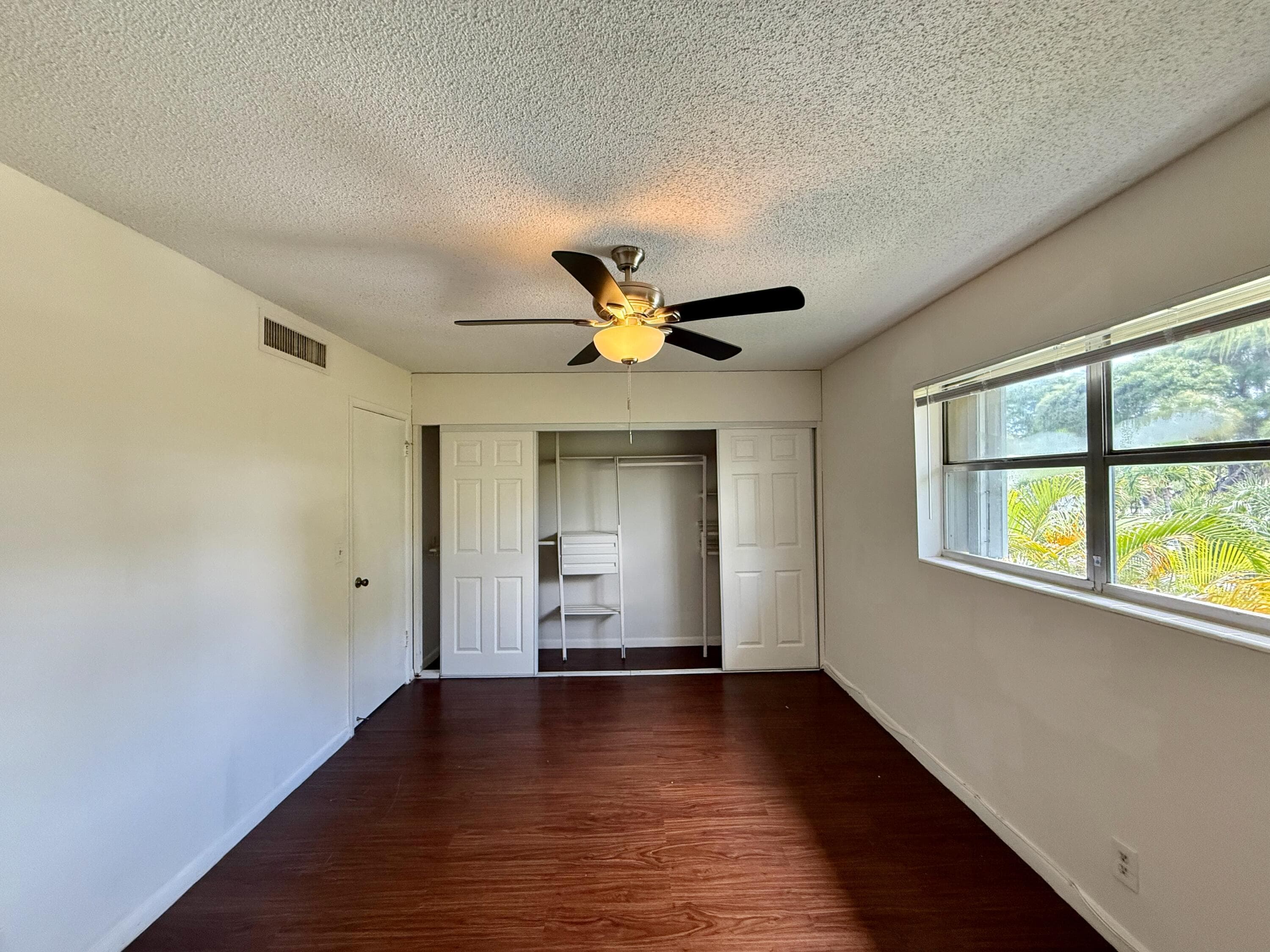 560 SE 2nd Avenue, Deerfield Beach, FL 33441 — photo 8 of 23