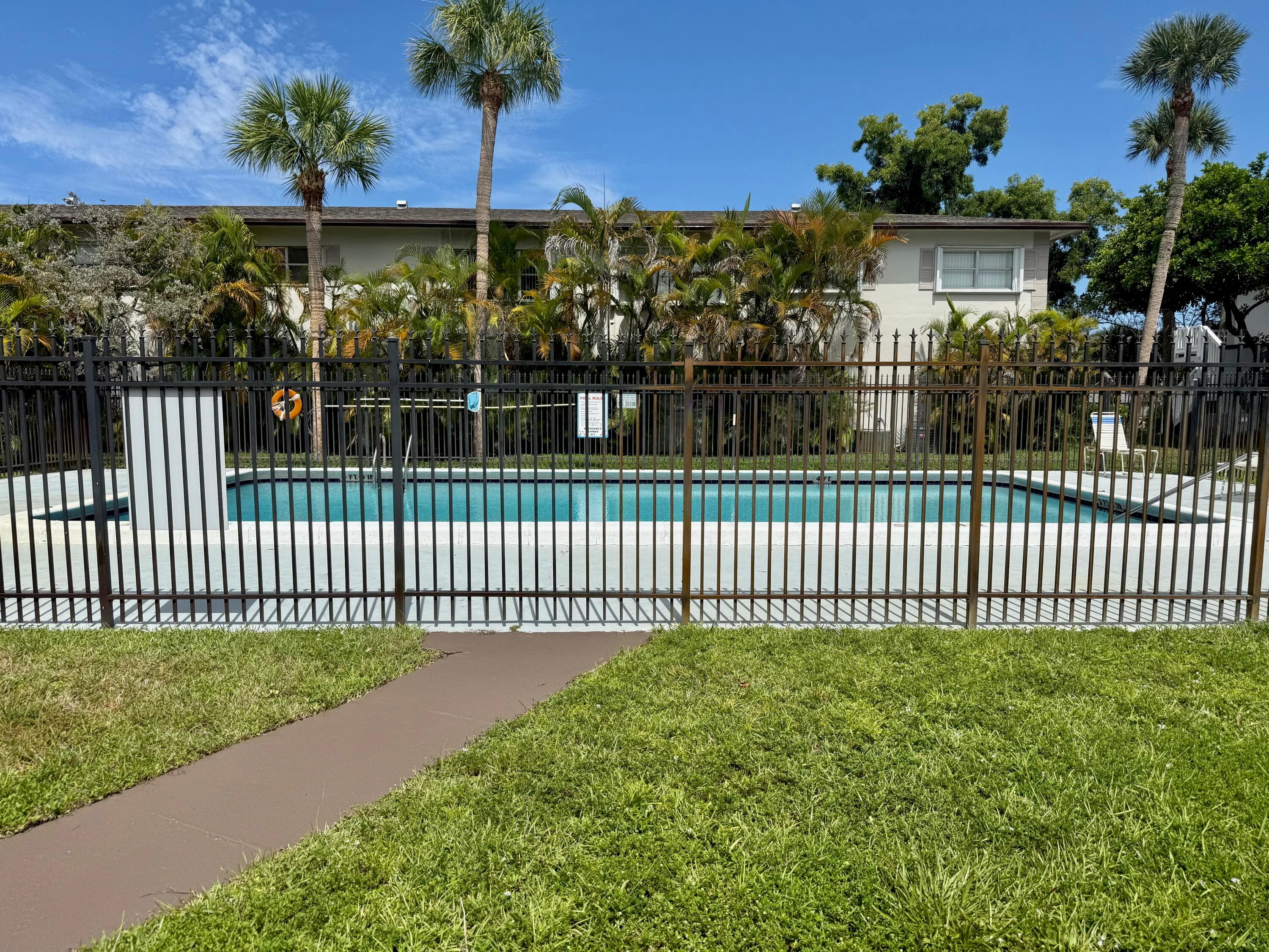 560 SE 2nd Avenue, Deerfield Beach, FL 33441 — photo 16 of 23