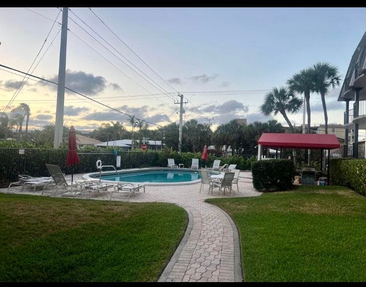 4013 N Ocean Drive N 109, Lauderdale-By-The-Sea, FL 33308 — photo 24 of 51