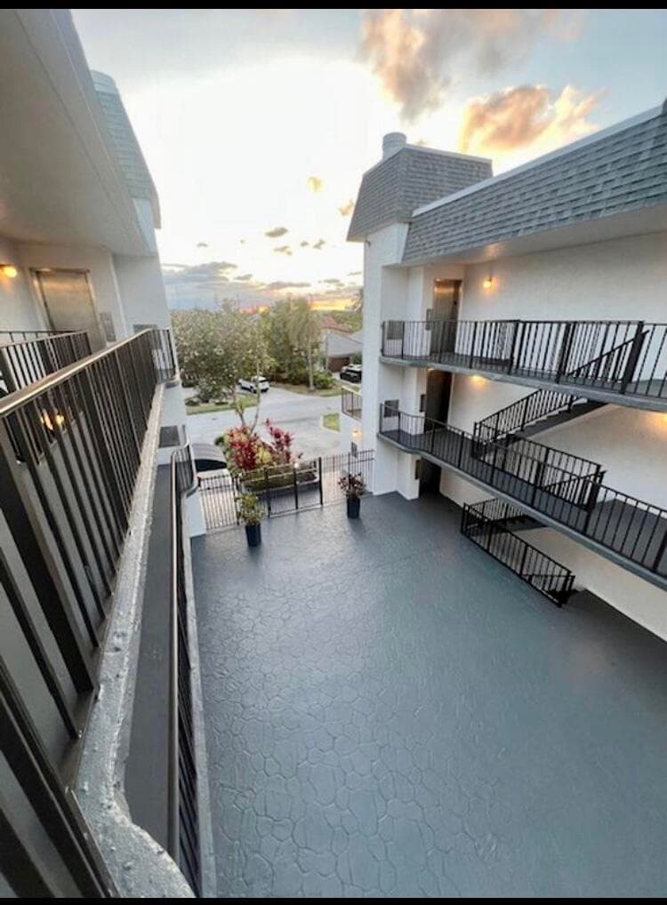 4013 N Ocean Drive N 109, Lauderdale-By-The-Sea, FL 33308 — photo 37 of 51