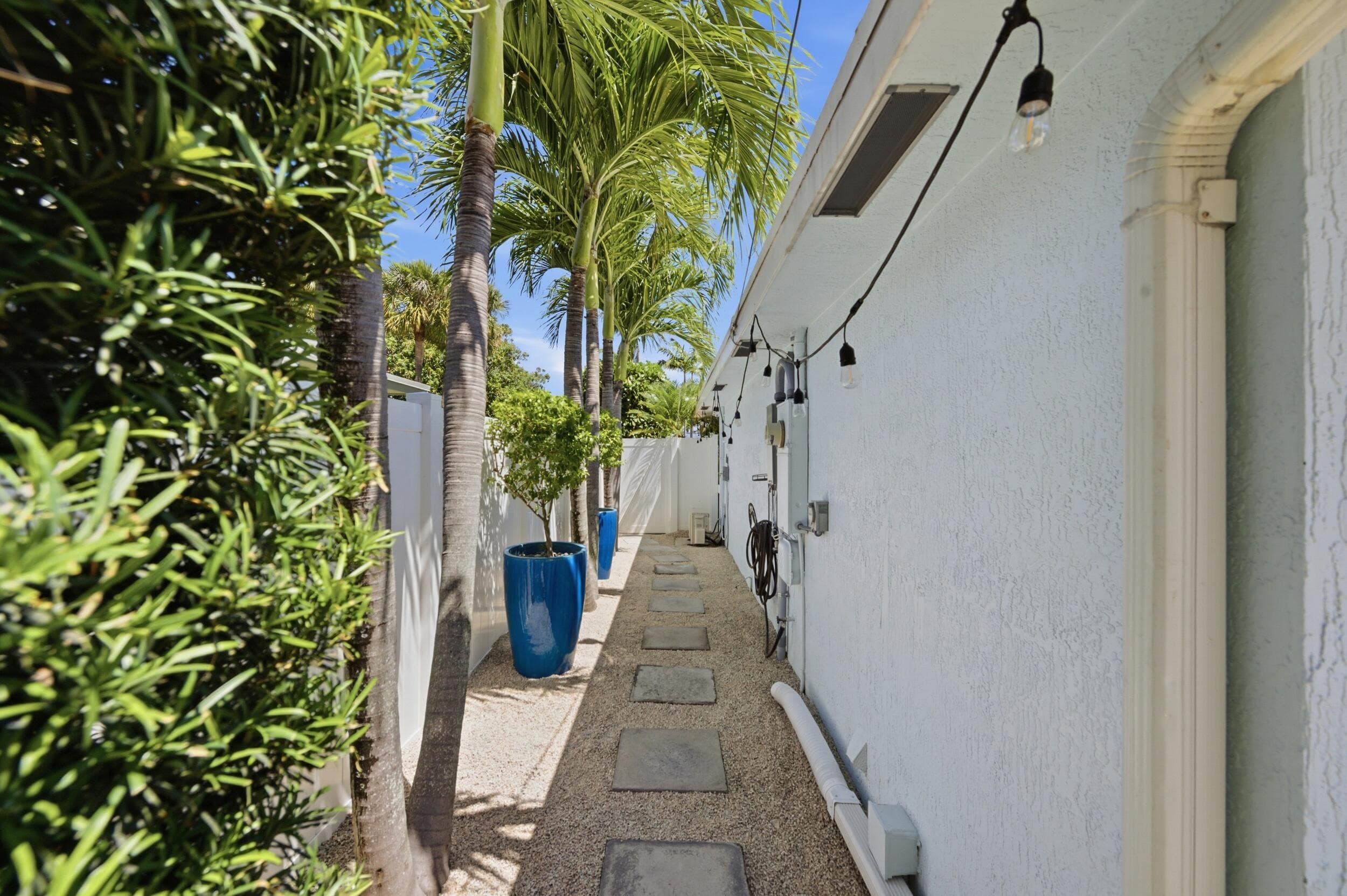 2600 NE 20th Street, Pompano Beach, FL 33062 — photo 29 of 50