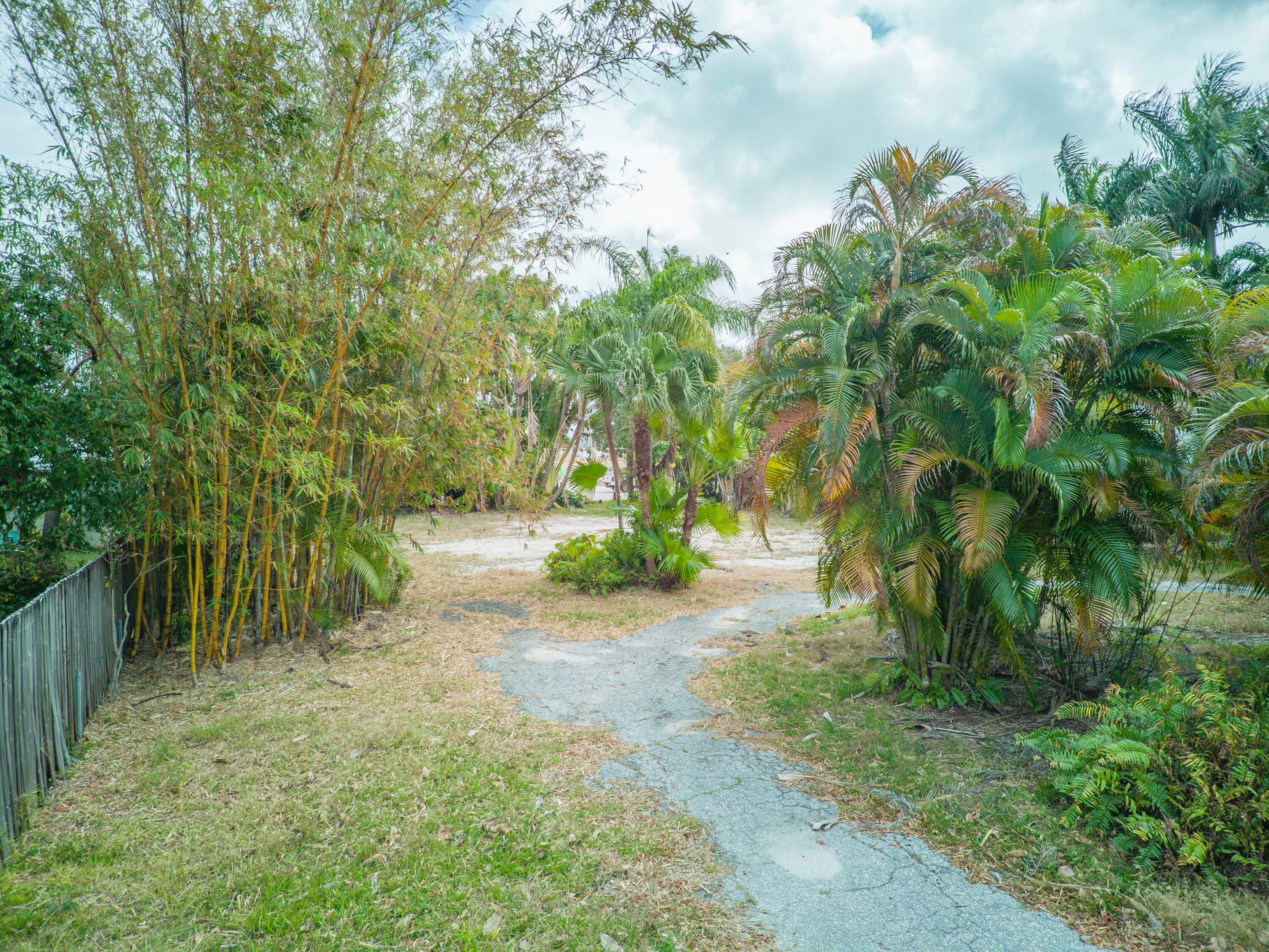 1118 S Palmway, Lake Worth Beach, FL 33460 — photo 14 of 16