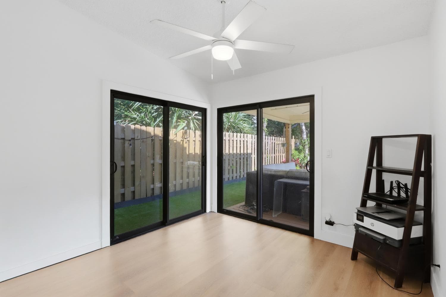 1001 Raintree Lane, Palm Beach Gardens, FL 33410 — photo 16 of 47