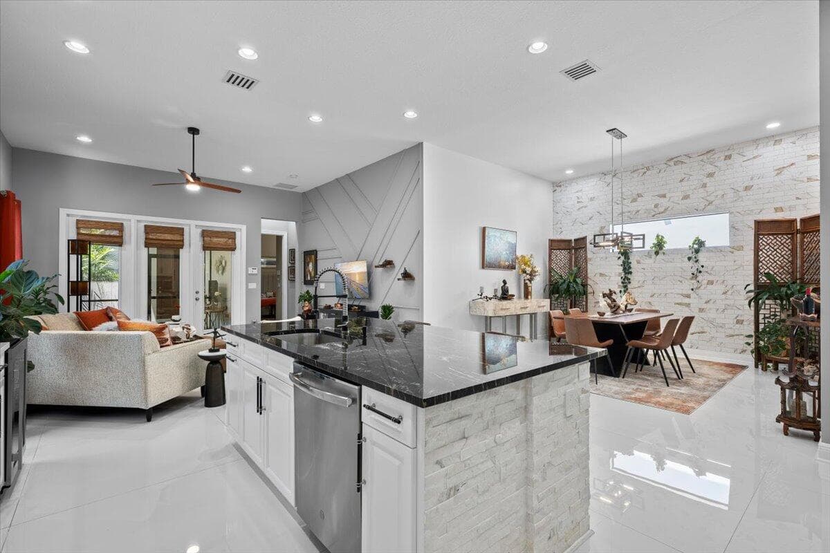 7041 Edison Place, Palm Beach Gardens, FL 33418 — photo 12 of 53