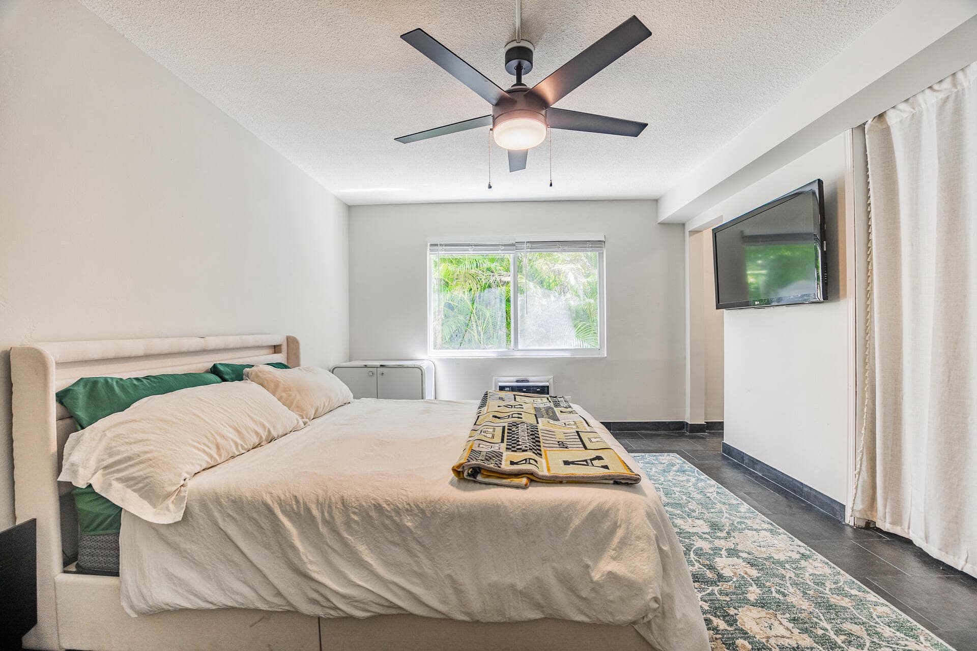 1308 Bayview Drive 1c, Fort Lauderdale, FL 33304 — photo 11 of 31