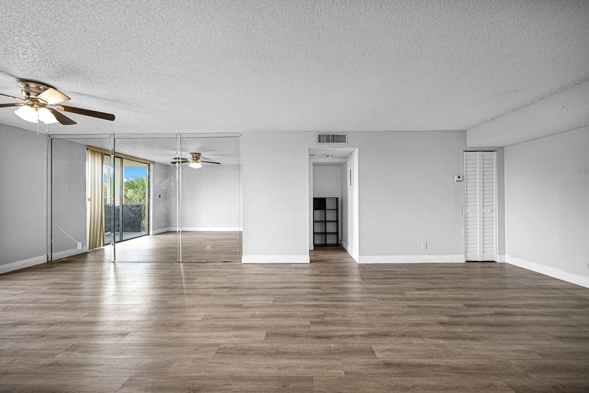 6190 Woodlands Boulevard 312, Tamarac, FL 33319 — photo 11 of 28