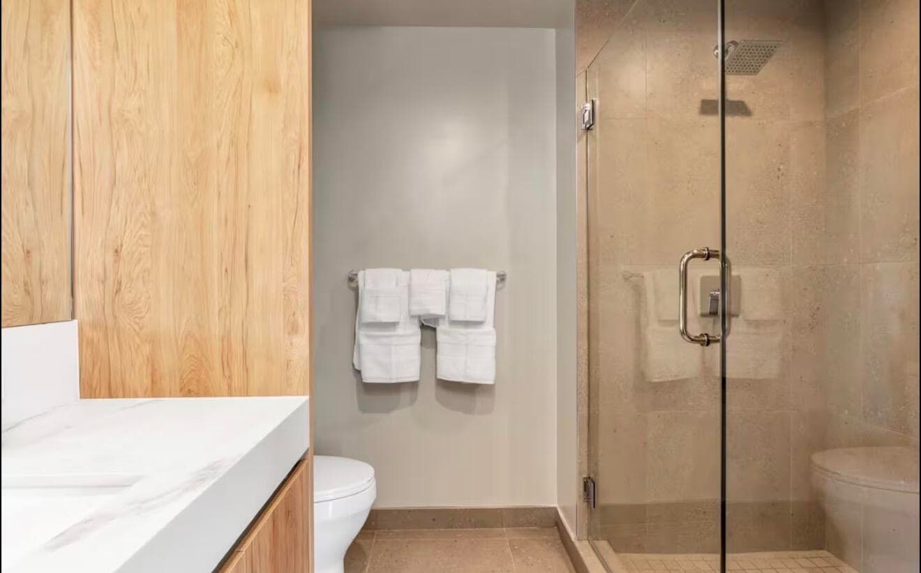 11 NE 6th Street 2507, Miami, FL 33132 — photo 18 of 38