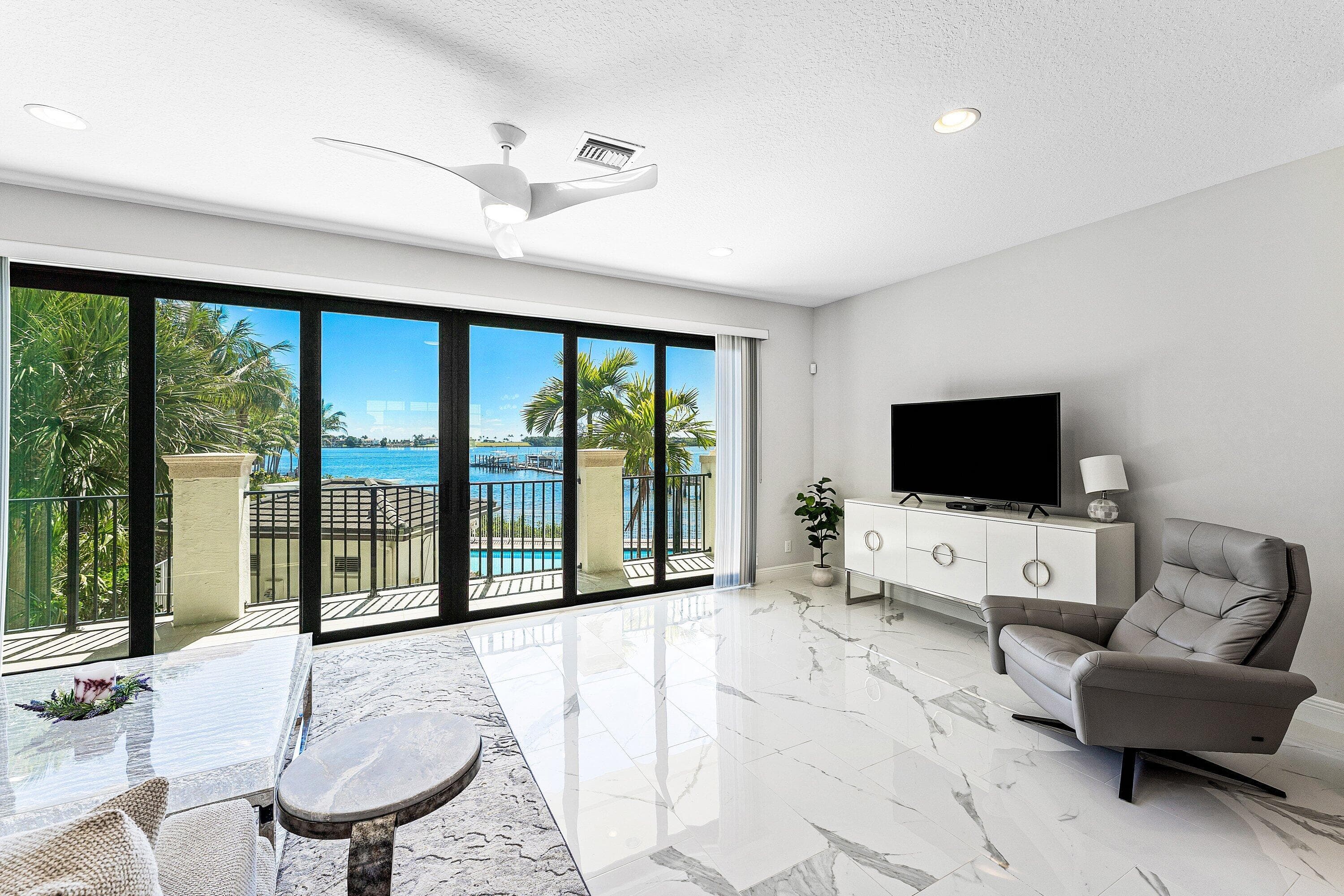 10 Windward Lane, Boynton Beach, FL 33435 — photo 5 of 66