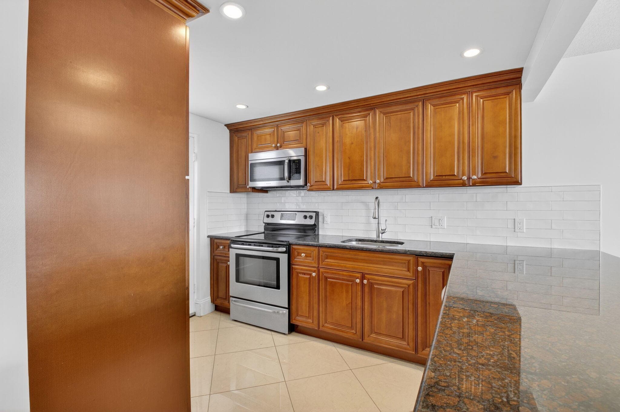 5500 NW 2nd Avenue 718, Boca Raton, FL 33487 — photo 17 of 38