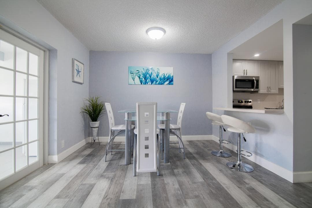 320 S Surf Road 205, Hollywood, FL 33019 — photo 5 of 18