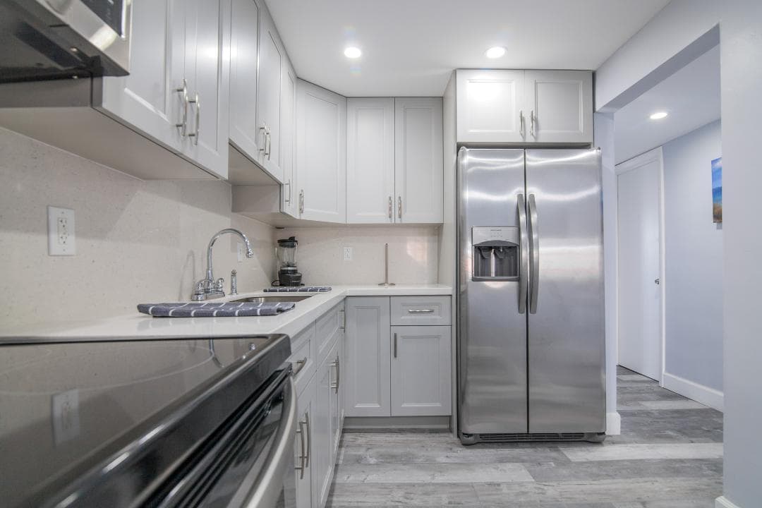 320 S Surf Road 205, Hollywood, FL 33019 — photo 12 of 18