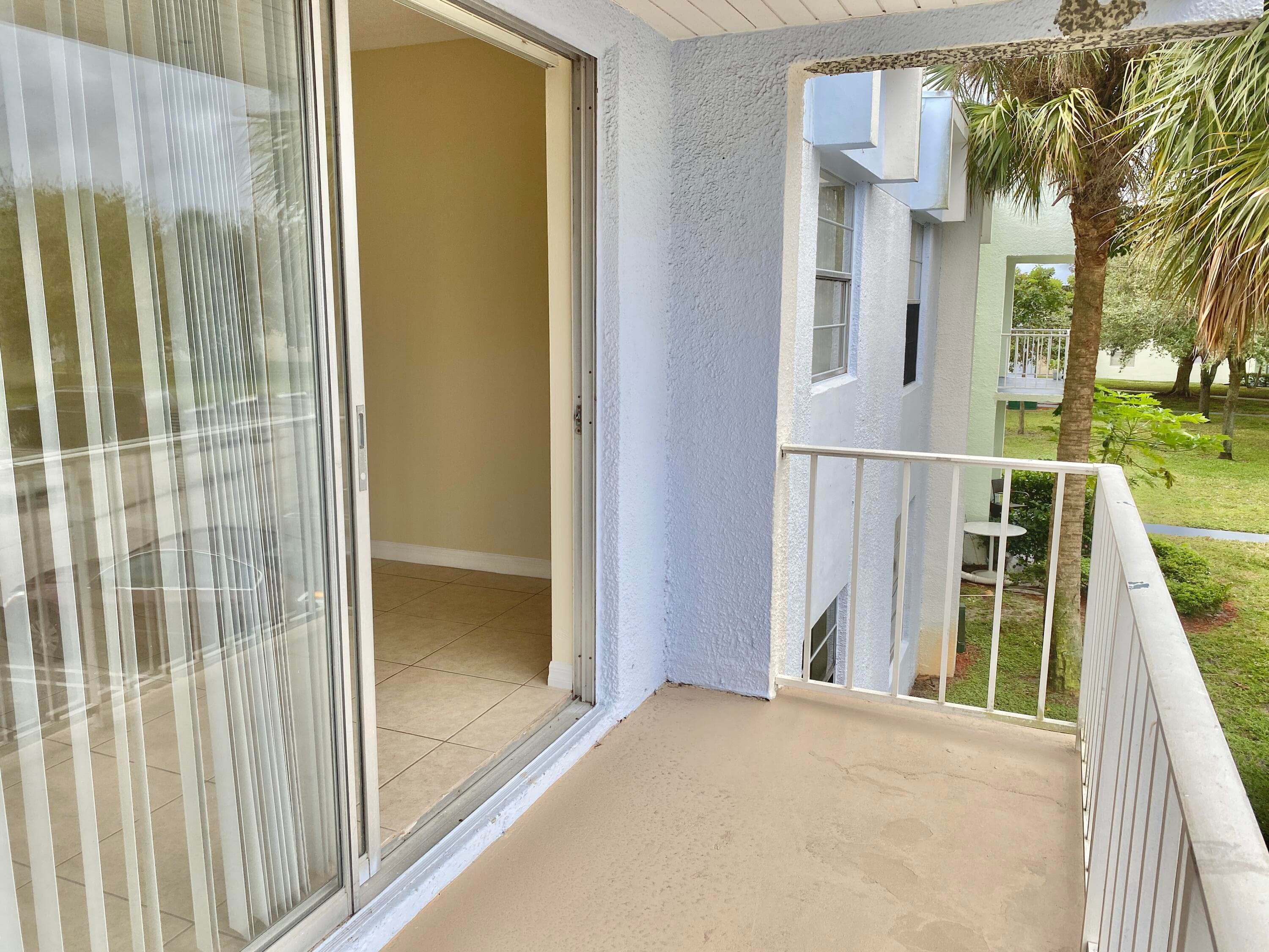 405 Executive Center Drive 208, West Palm Beach, FL 33401 — photo 10 of 34