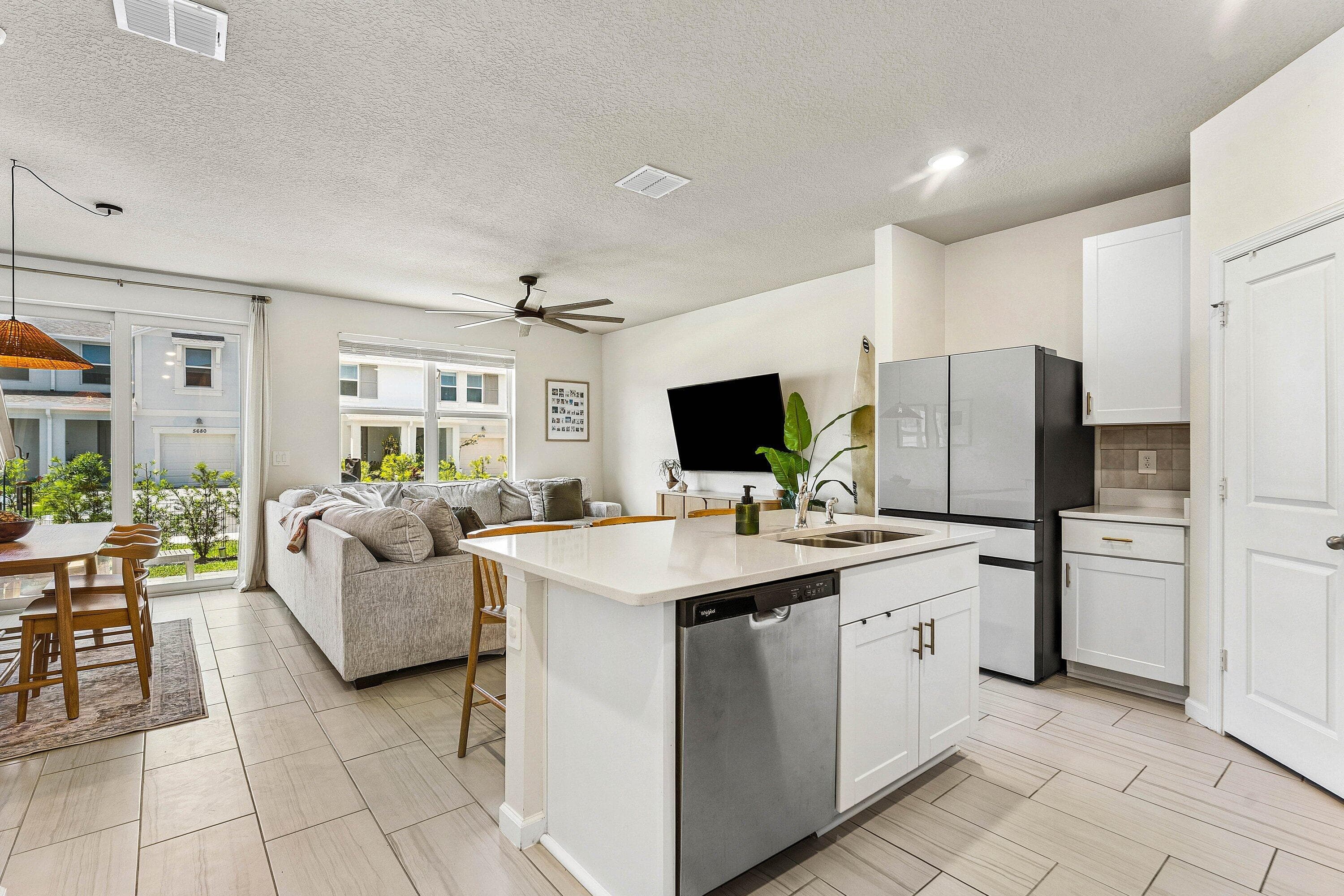 5739 SE Edgewater Circle, Stuart, FL 34997 — photo 8 of 29