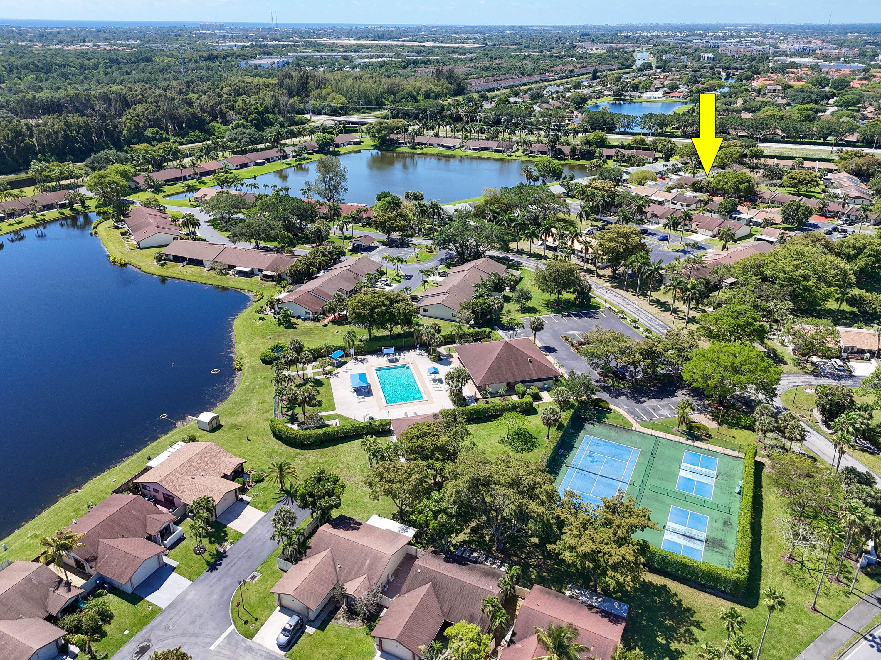 4 Knightsbridge Lane, Boynton Beach, FL 33426 — photo 3 of 51