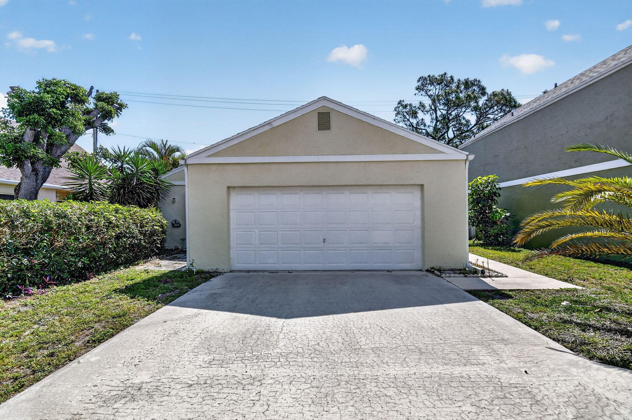 9 Corrie Place, Boynton Beach, FL 33426 — photo 3 of 34